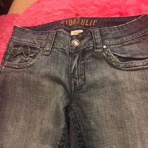 Hydraulic Capri Jeans